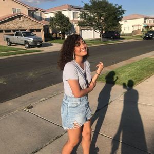 Meet your Posher, Nadia